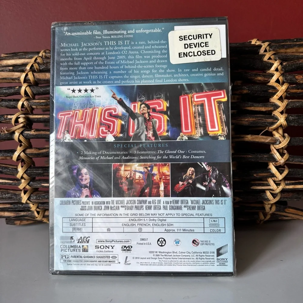👛 ANY 2/$20) DVD MICHAEL JACKSON'S THIS IS IT NWOT Factory Sealed with Security - Picture 3 of 3